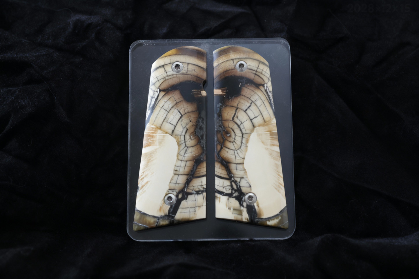 CROSSCUT MAMMOTH IVORY 1911 GRIPS A-2816