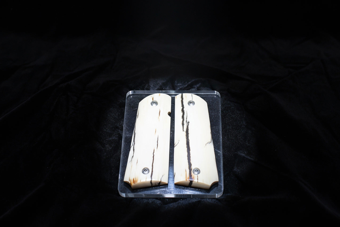 LITE BARK MAMMOTH IVORY 1911 GRIPS A-2820