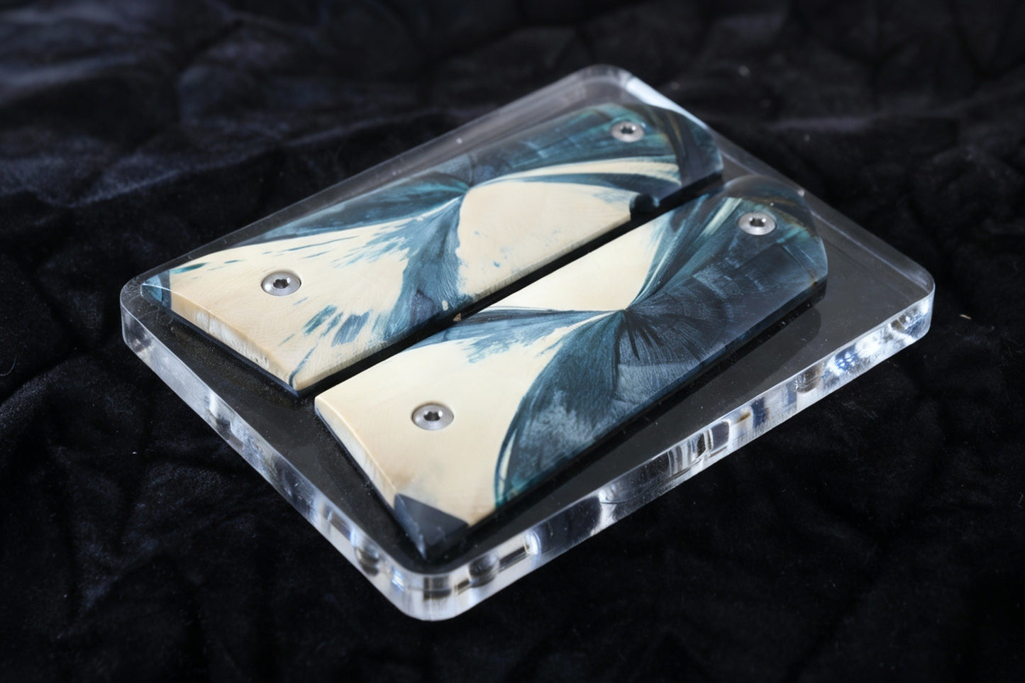 CROSSCUT MAMMOTH IVORY 1911 GRIPS A-2823