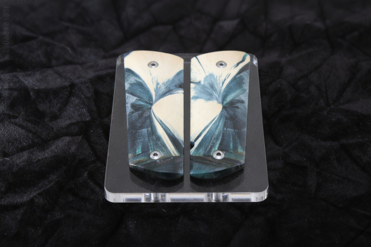 CROSSCUT MAMMOTH IVORY 1911 GRIPS A-2825