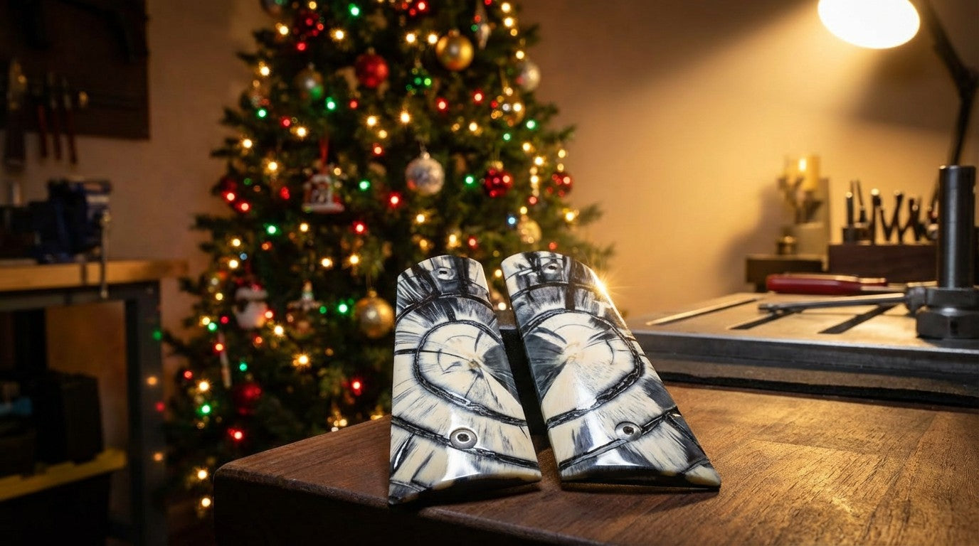 BLACK/CREAM/GUN METAL GRAY CROSSCUT MAMMOTH IVORY 1911 GRIPS A-2832