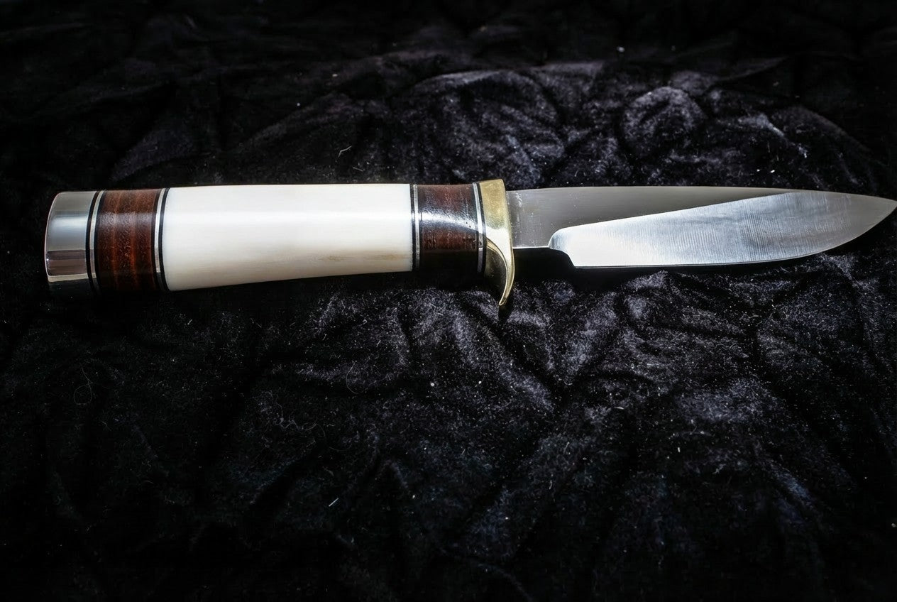 RANDALL MODEL 26 WITH WALRUS HANDLE A-2846