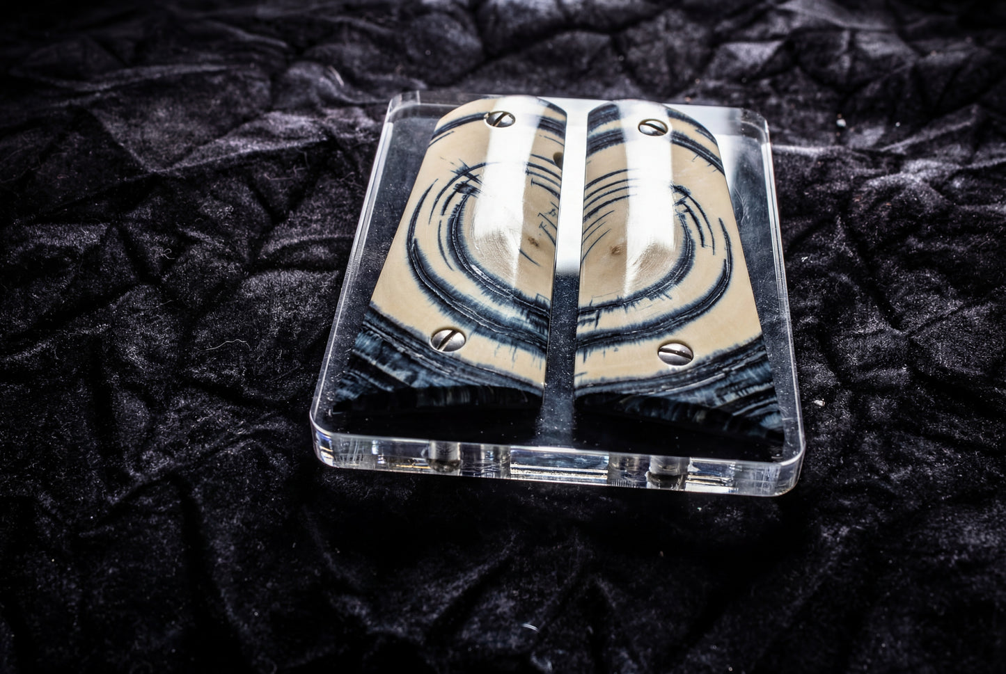 CREAM & BLUE CROSSCUT MAMMOTH IVORY 1911 GRIPS A-2849