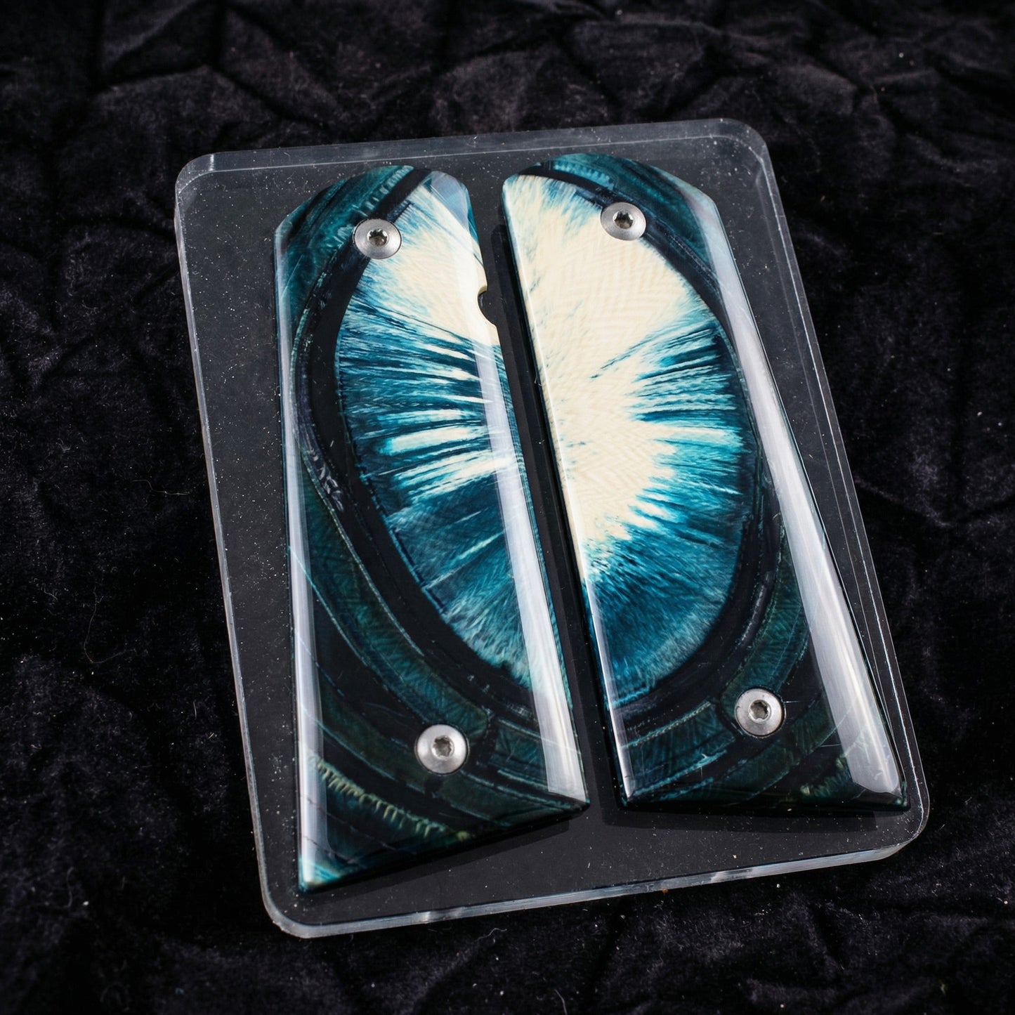 BLUE/CREAM/BLACK CROSSCUT MAMMOTH IVORY 1911 GRIPS A-2872