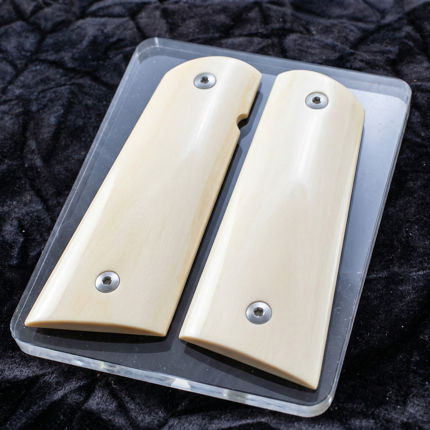CREAMY INTERIOR MAMMOTH IVORY 1911 GRIPS A-2873
