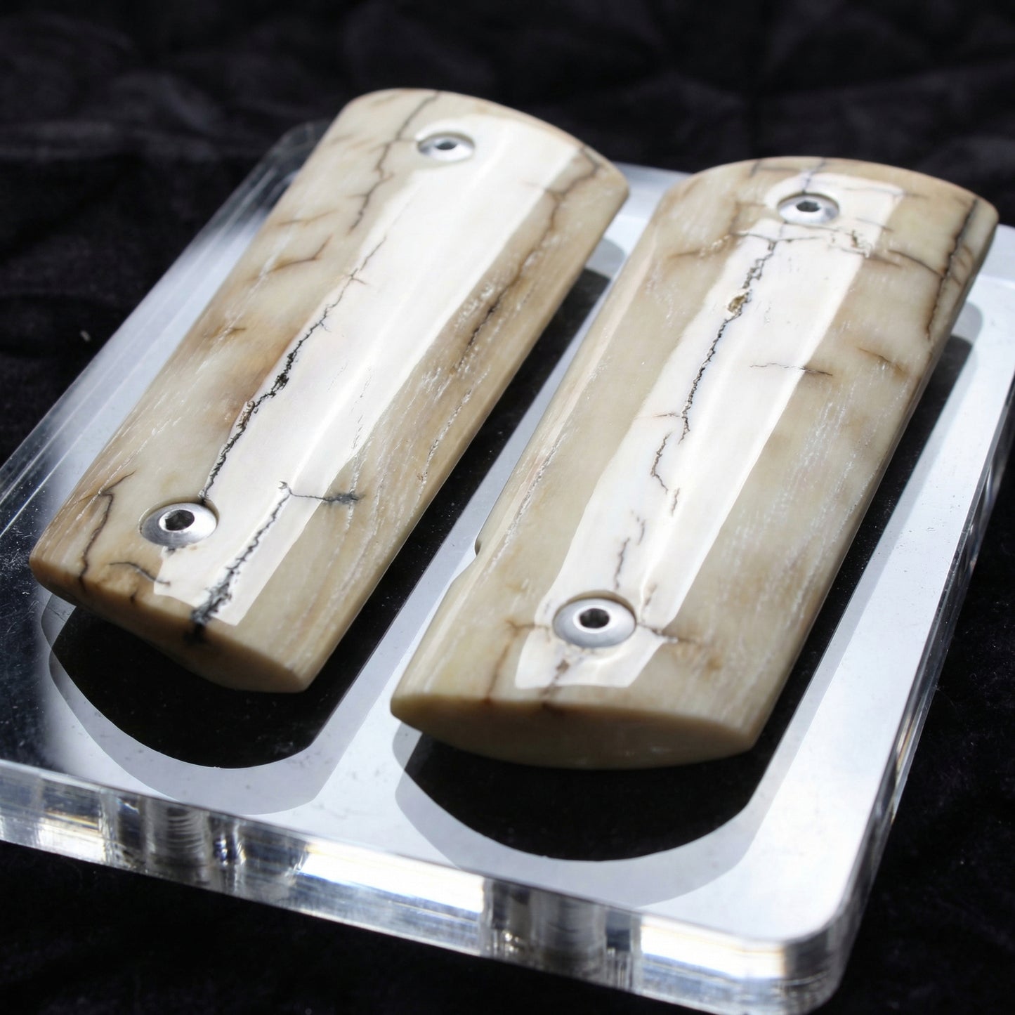 ICE CRACKLE MAMMOTH IVORY 1911 GRIPS A-2878
