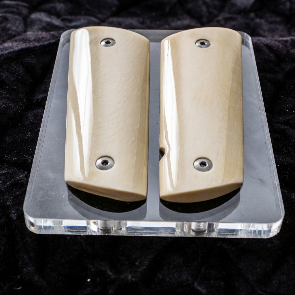 BEAUTIFUL CREAMY INTERIOR MAMMOTH IVORY 1911 GRIPS A-2887