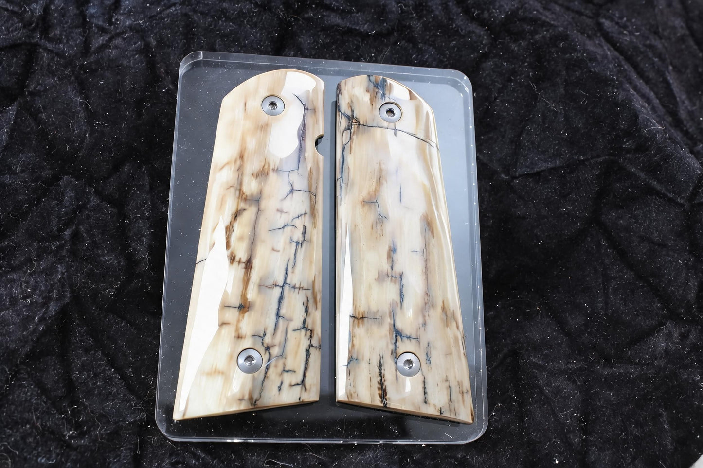 LITE ICE CRACKLE MAMMOTH IVORY 1911 GRIPS A-2935