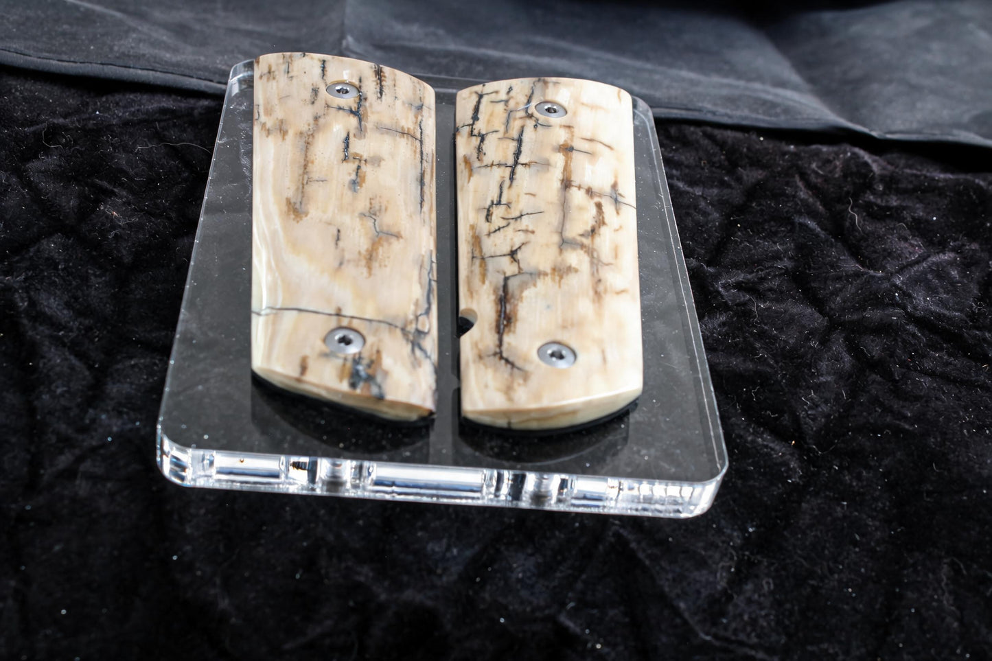 LITE ICE CRACKLE MAMMOTH IVORY 1911 GRIPS A-2935