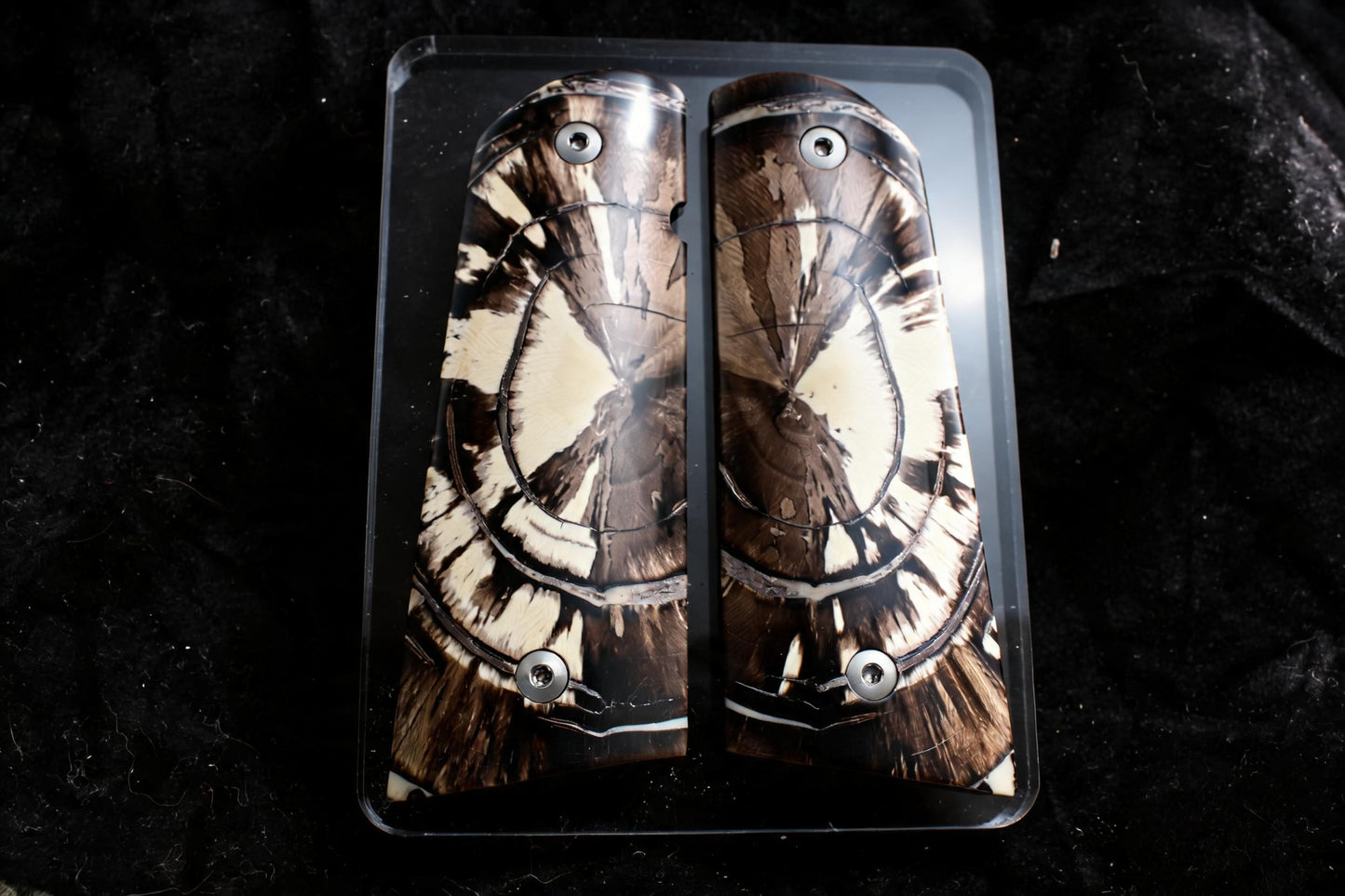 AMAZING BRONZE AND CREAM CROSSCUT MAMMOTH IVORY 1911 GRIPS A-2940