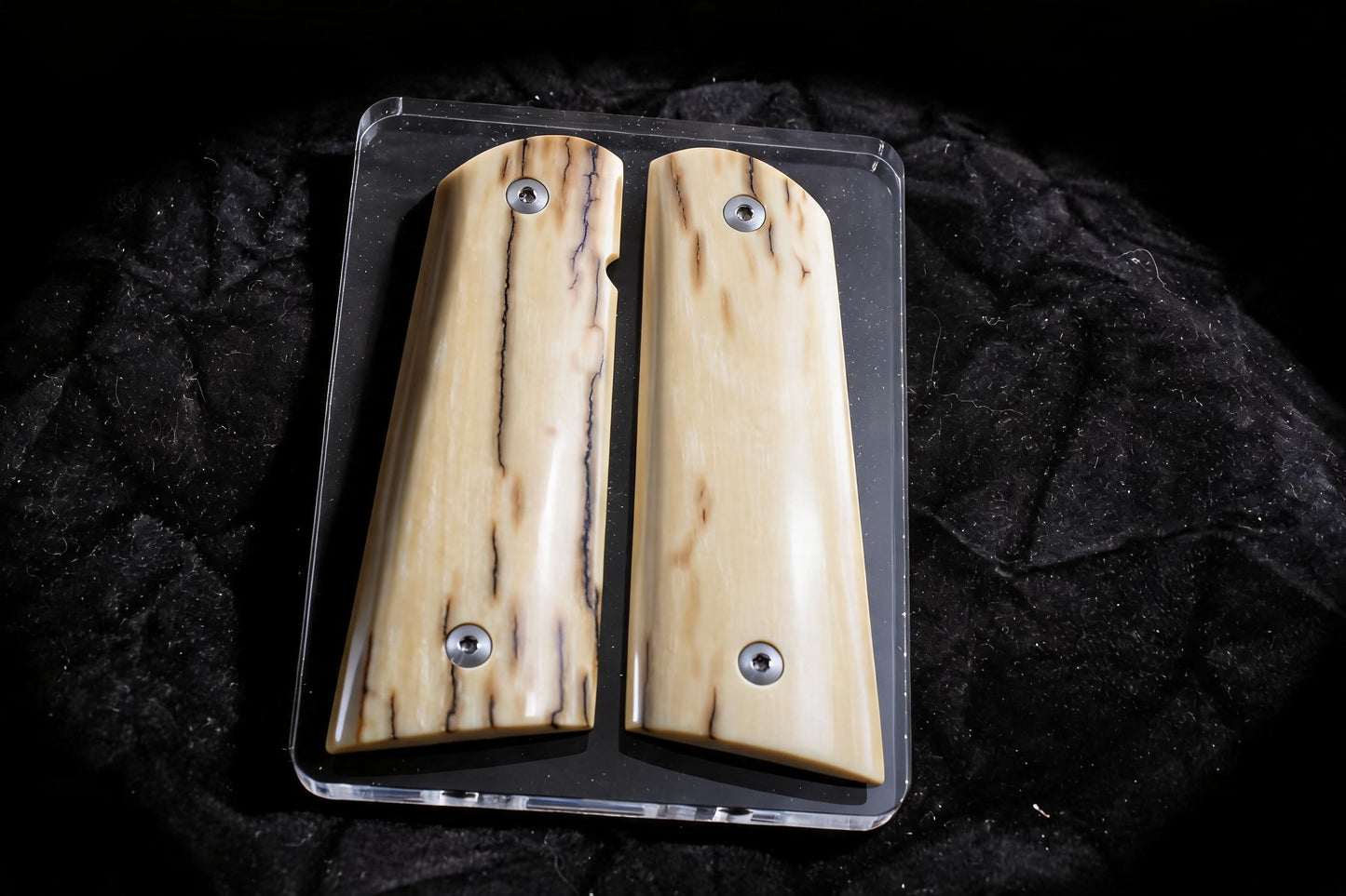 LITE BARK MAMMOTH IVORY 1911 GRIPS A-2944