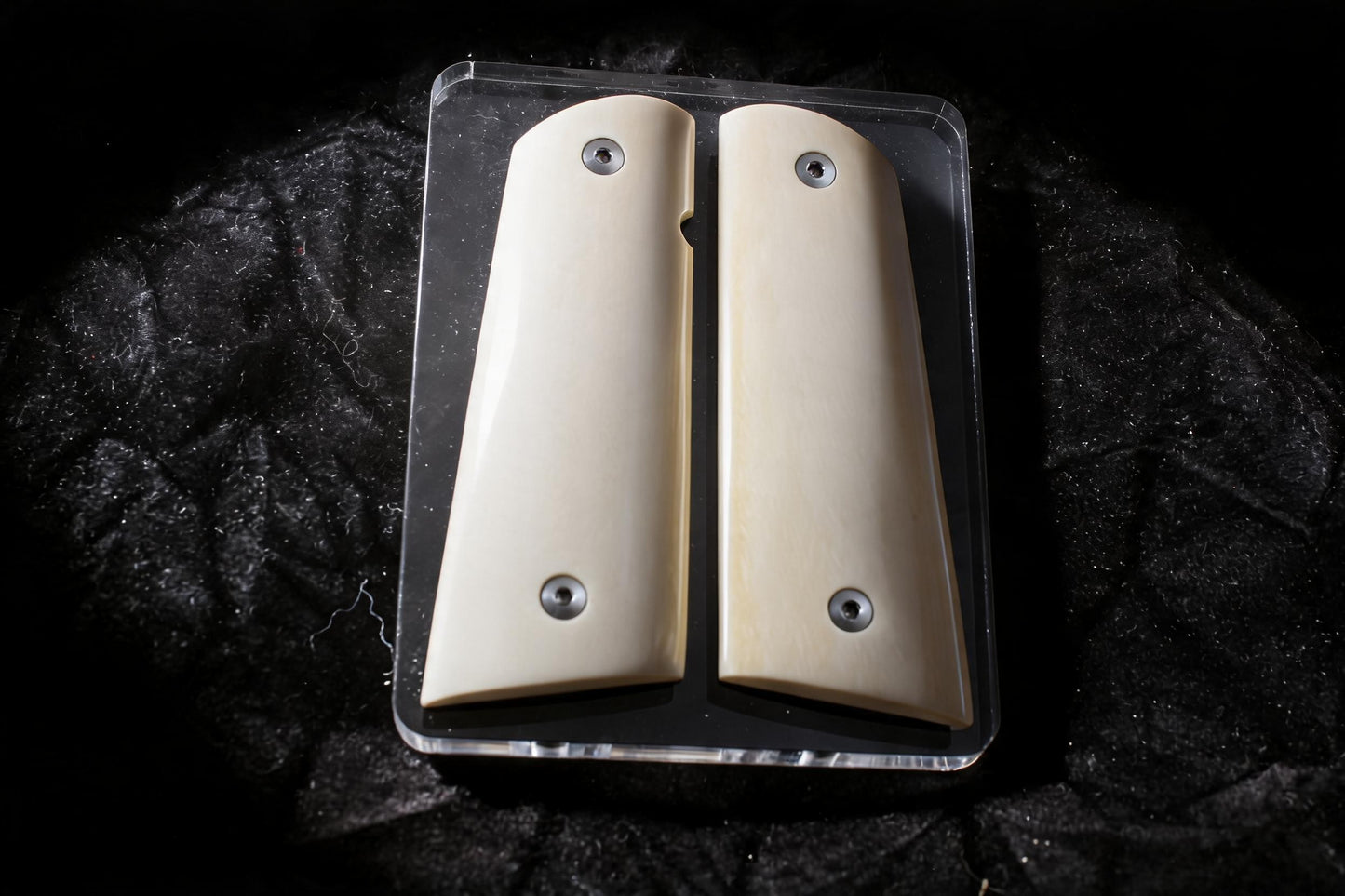 BEAUTIFUL CREAMY MAMMOTH IVORY 1911 GRIPS A-2947