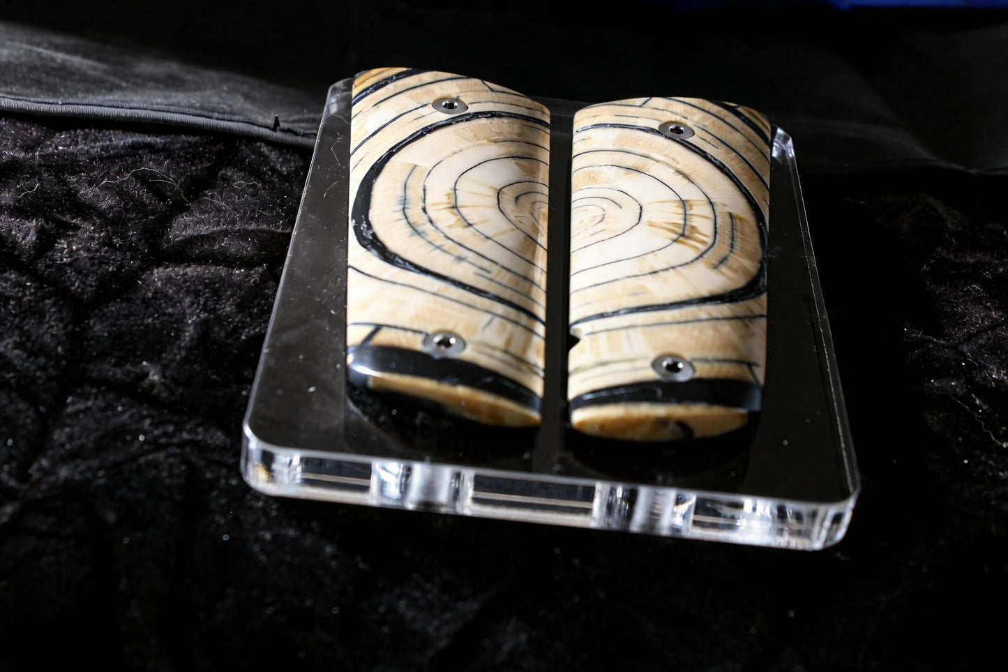 CROSSCUT MAMMOTH IVORY 1911 GRIPS A-2948