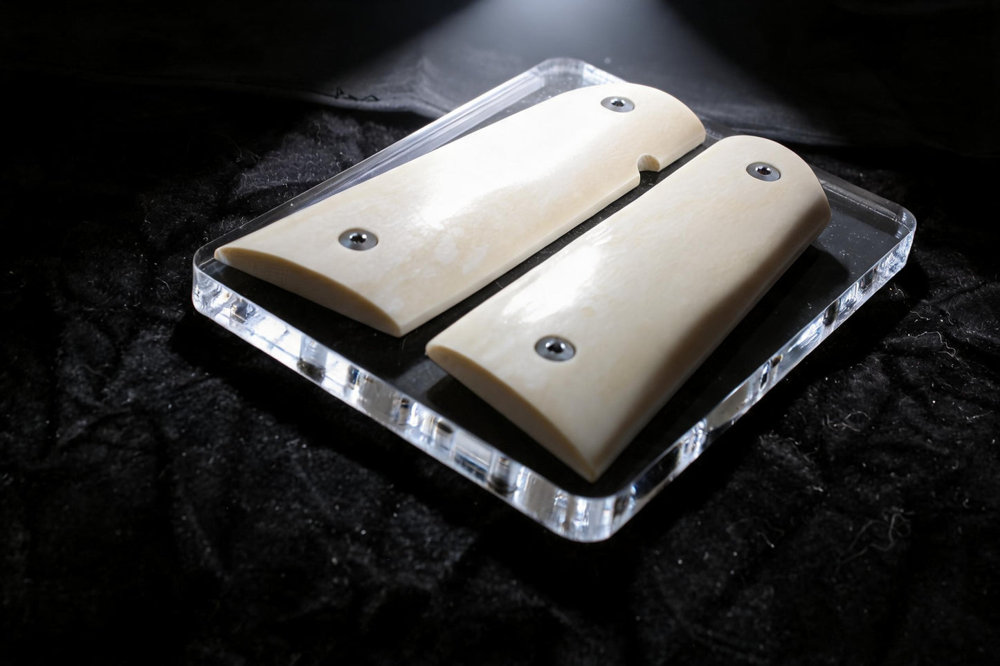 CREAMY INTERIOR MAMMOTH IVORY 1911 GRIPS A-2950