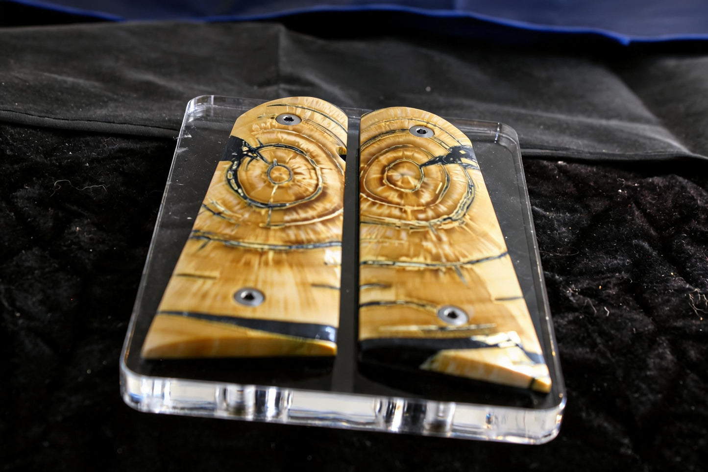 CROSSCUT MAMMOTH IVORY 1911 GRIPS A-2955