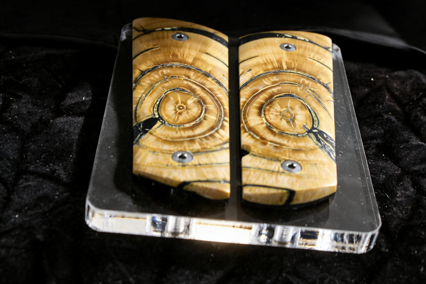 AMAZING CROSSCUT MAMMOTH IVORY 1911 GRIPS A-2961