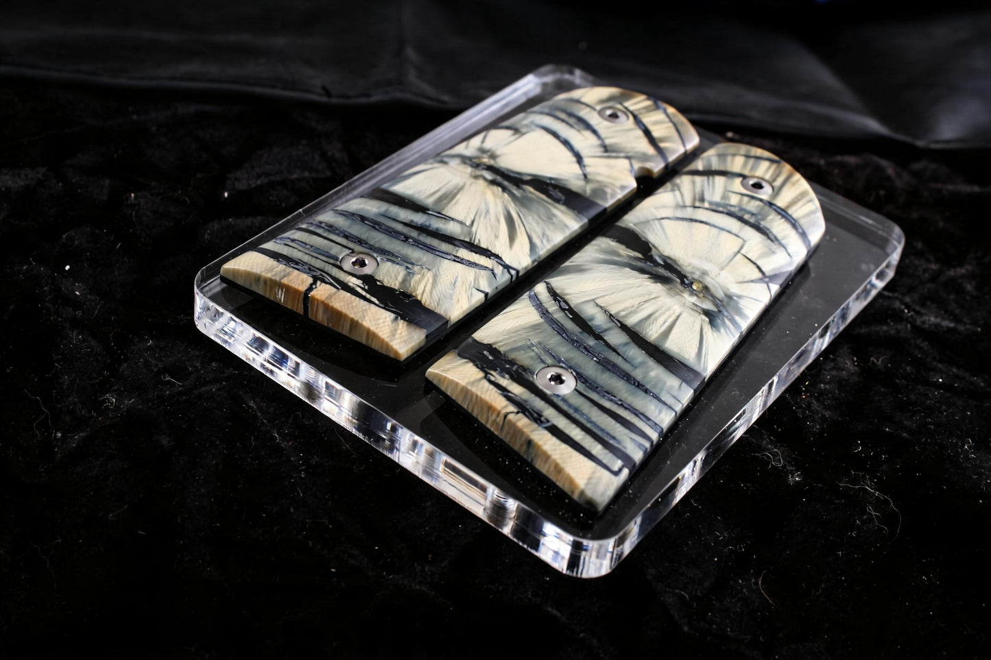 CROSSCUT MAMMOTH IVORY 1911 GRIPS A-2977