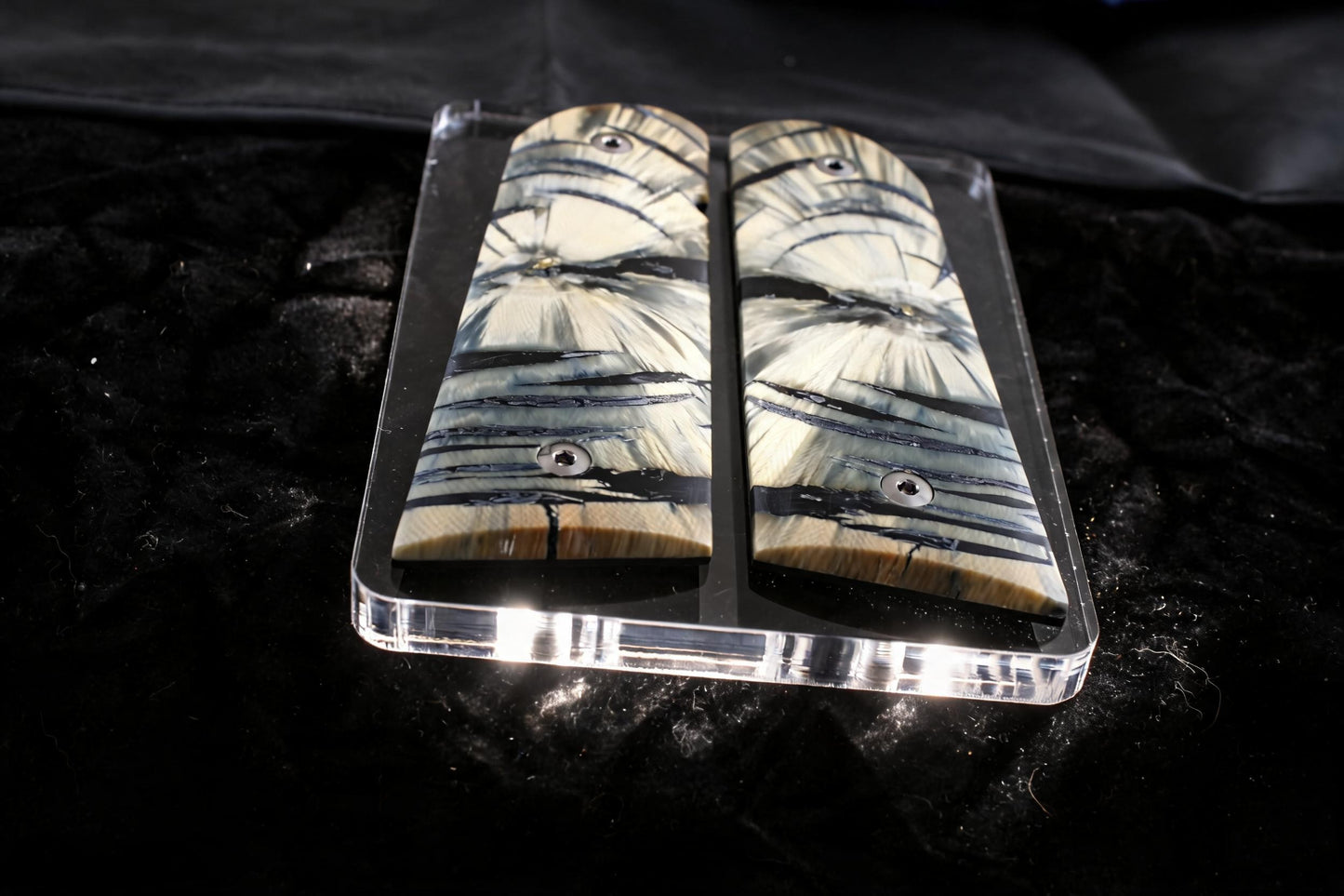 CROSSCUT MAMMOTH IVORY 1911 GRIPS A-2977