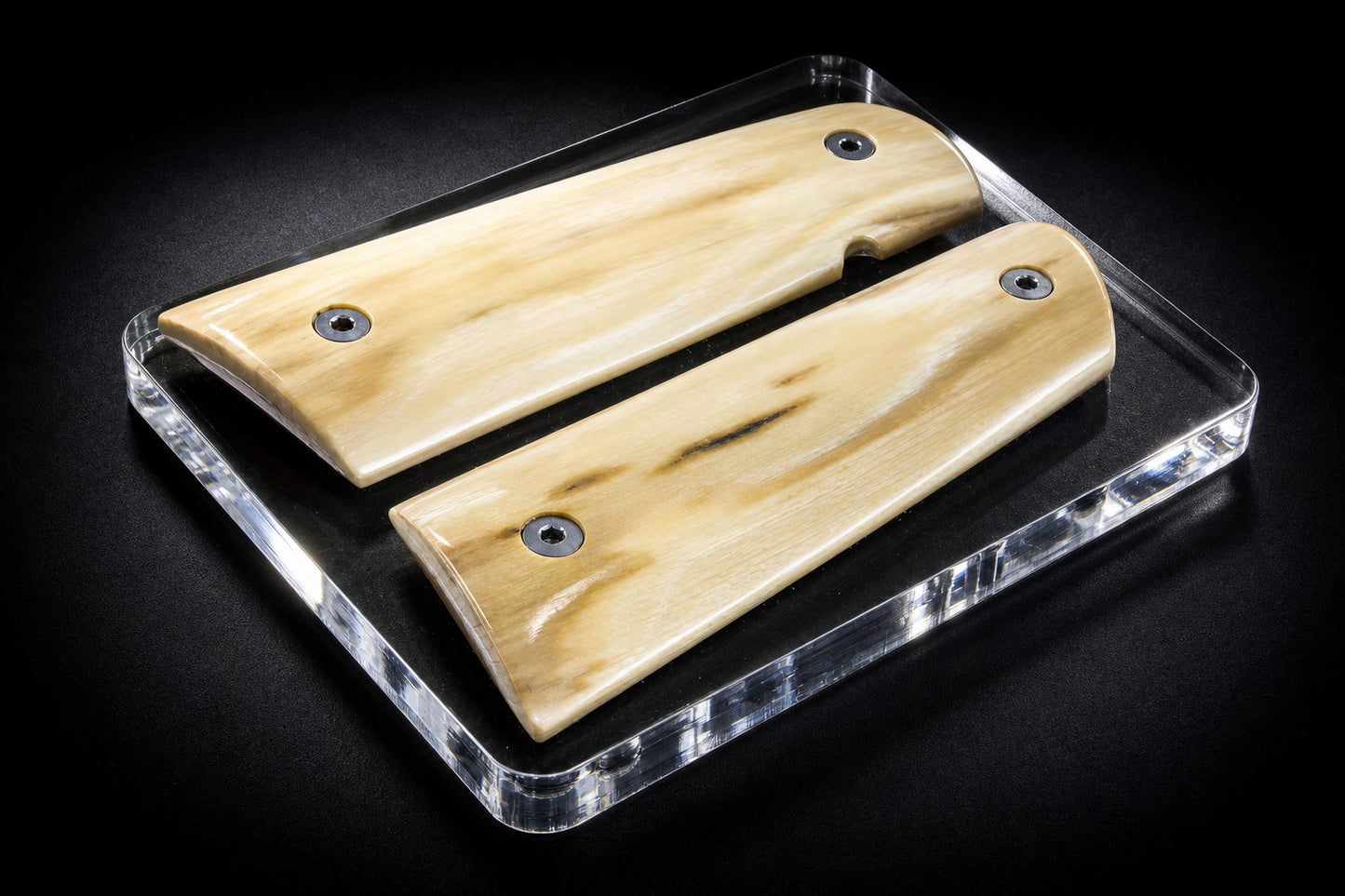 LITE BARK MAMOTH IVORY 1911 GRIPS A-2983