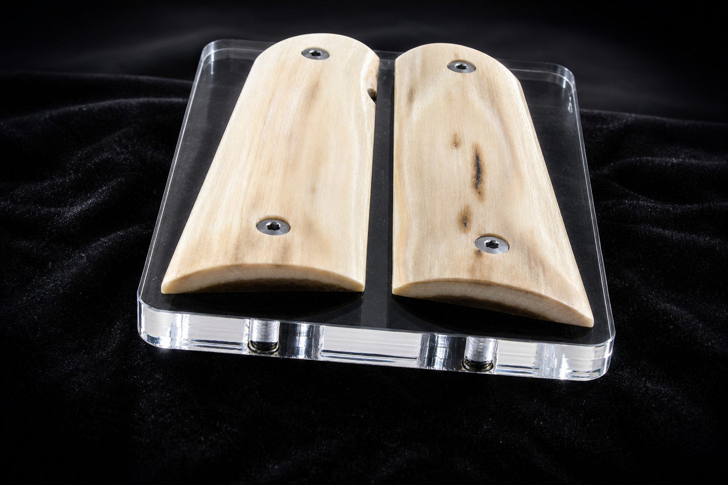 LITE BARK MAMOTH IVORY 1911 GRIPS A-2983