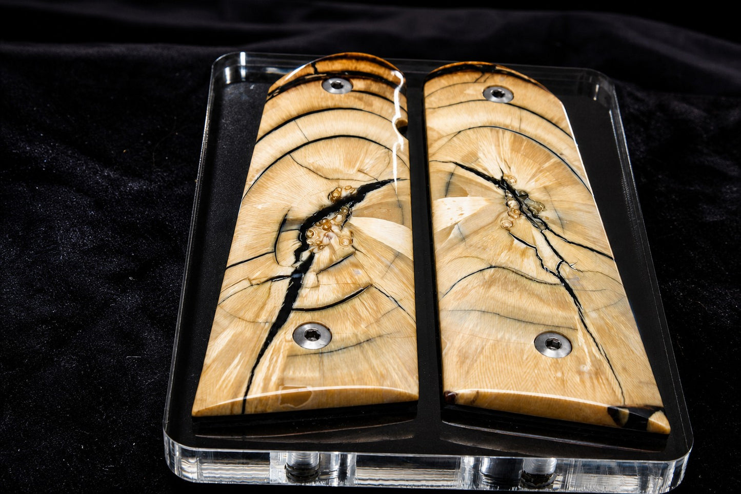 BEAUTIFUL CROSSCUT MAMMOTH IVORY 1911 GRIPS A_2993