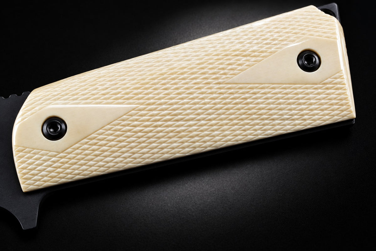 1911 Ultimate Equipment Knife with Mammoth Ivory checkered grips A-3014