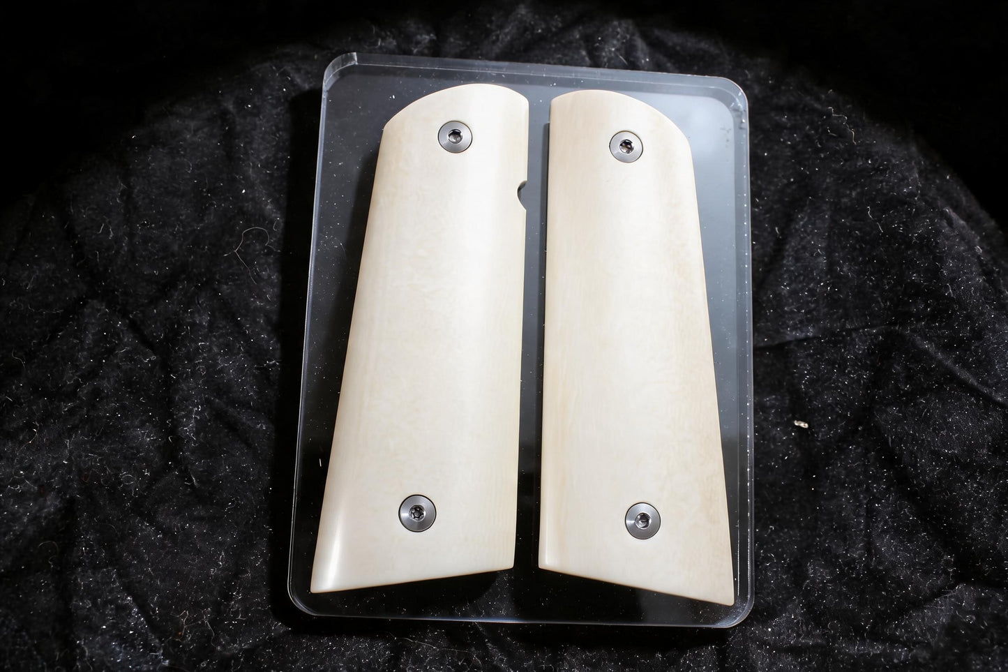 RARE FLAWLESS CREAMY MAMMOTH IVORY 1911 GRIPS A-2941